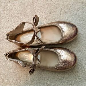 Kenneth Cole girls dress shoes size 10.5